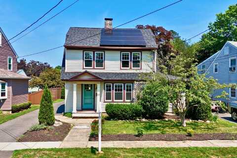 43 Judson Place, Milford, CT 06461