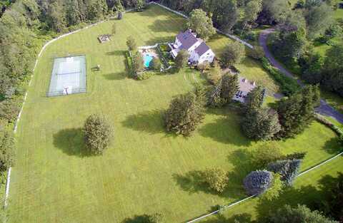 37 Giles Hill Road, Redding, CT 06896
