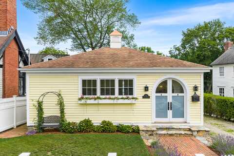 5 South Main Street, Essex, CT 06426