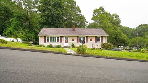 83 View Terrace, East Haven, CT 06512