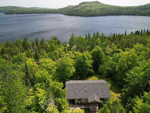 12 Peninsula Point Tr, Lutsen, MN 55612