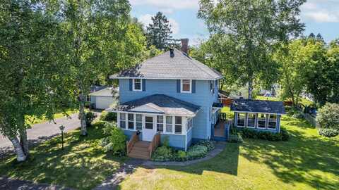 323 19th St, Cloquet, MN 55720