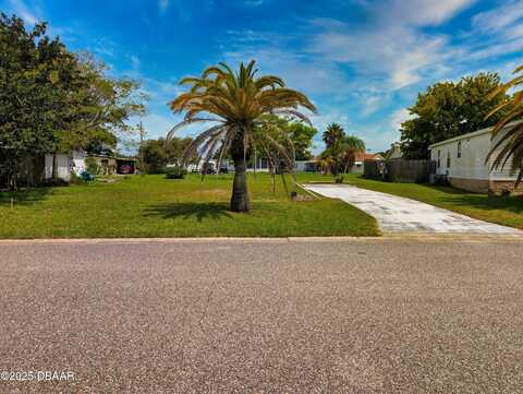 8 Applewood Circle, South Daytona, FL 32119