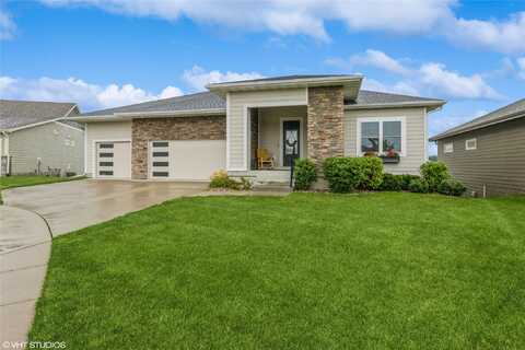 9416 Rushbrook Drive, Johnston, IA 50131