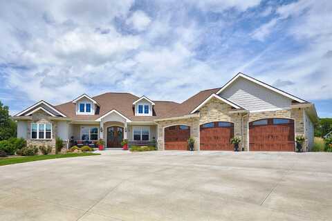 11174 NW 108th Court, Granger, IA 50109