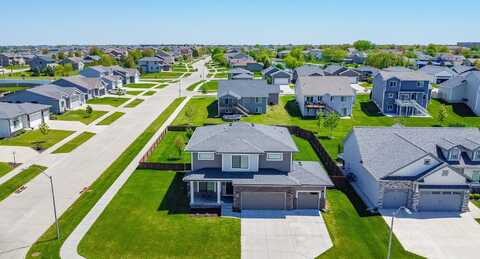 465 NW Gracewood Drive, Waukee, IA 50263