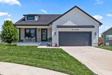 2458 E Highview Drive, Des Moines, IA 50320