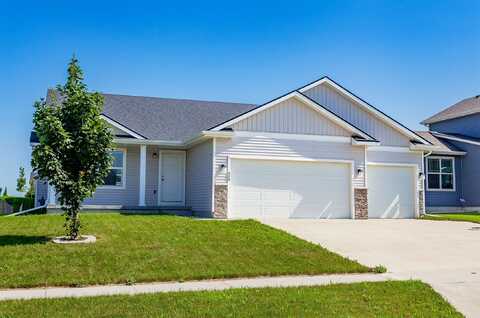 608 NE 56th Street, Ankeny, IA 50021