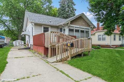 3617 E 8th Street, Des Moines, IA 50316