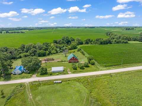24388 250th Street, Eldora, IA 50627