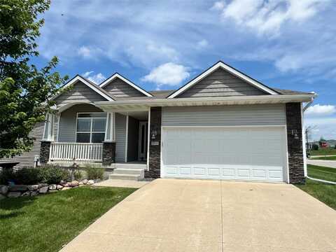 8955 Jamison Drive, West Des Moines, IA 50266