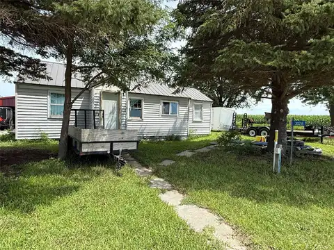 3028 Carver Road, Winterset, IA 50273
