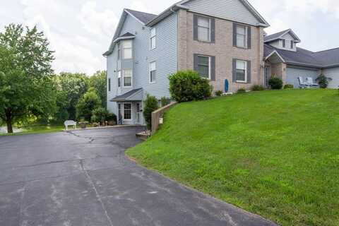 3214 Lake Ridge Unit E, Dubuque, IA 52003