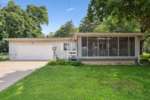 20587 247th, Delhi, IA 52223
