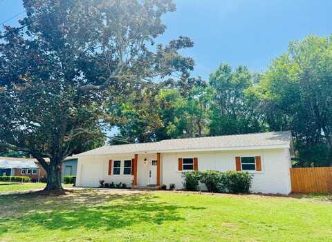 44 NW Robinwood Drive, Fort Walton Beach, FL 32548