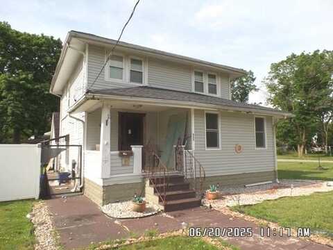 635 W Lusher Avenue, Elkhart, IN 46517