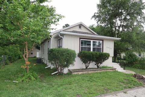 28147 LaRue Street, Elkhart, IN 46516