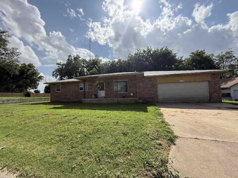 1115 N Market, Watonga, OK 73772