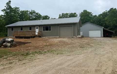 N 4882 Ponchartrain Shores RD, Hessel, MI 49745