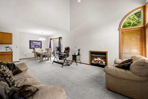 930 106th Lane NW 9NW, Coon Rapids, MN 55433