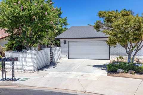 2076 Calimyrna Avenue W, Fresno, CA 93711