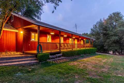 42179 High Point Court, Ahwahnee, CA 93601