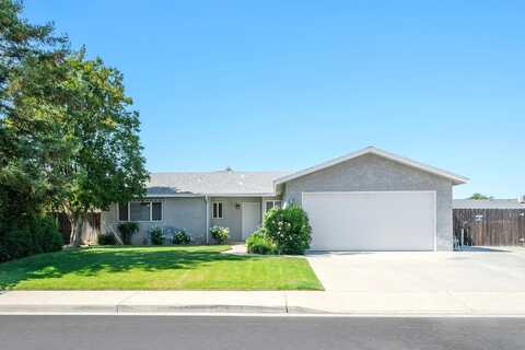 1763 Norwich Avenue, Clovis, CA 93611