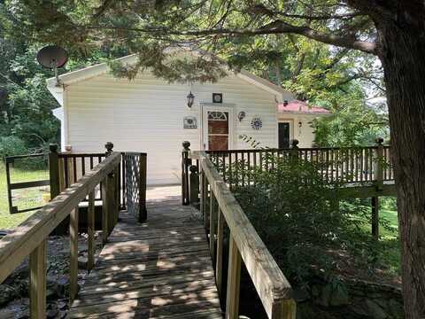 338 New Road, Robbinsville (Graham), NC 28771