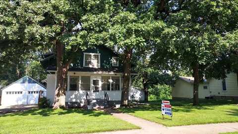 1110 So. 17th St., Fort Dodge, IA 50501