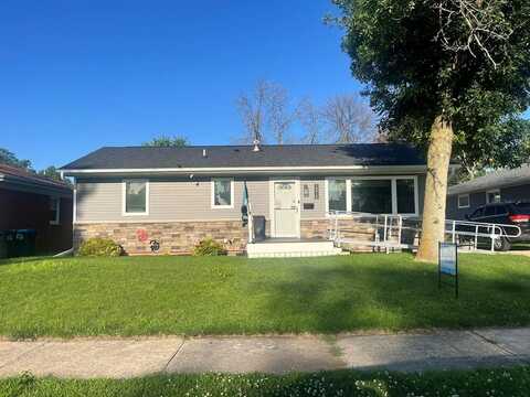 1215 N 24th Place, Fort Dodge, IA 50501