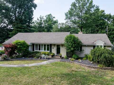 4744 Crestridge, Toledo, OH 43623