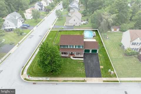 101 BERKSHIRE DRIVE, DOUGLASSVILLE, PA 19518