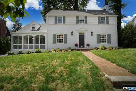 4 N Brookwood, Montclair, NJ 07042