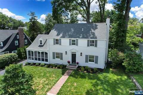 4 N Brookwood, Montclair, NJ 07042