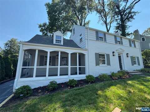 4 N Brookwood, Montclair, NJ 07042