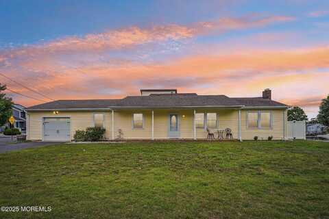 716 Beach Boulevard, Forked River, NJ 08731