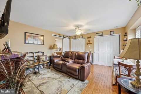 80 WENDEE WAY, SEWELL, NJ 08080