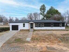 48 W Gary ST, Greenwood, AR 72936