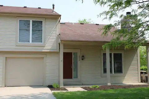 6034 Sawmill Woods Drive, Fort Wayne, IN 46835