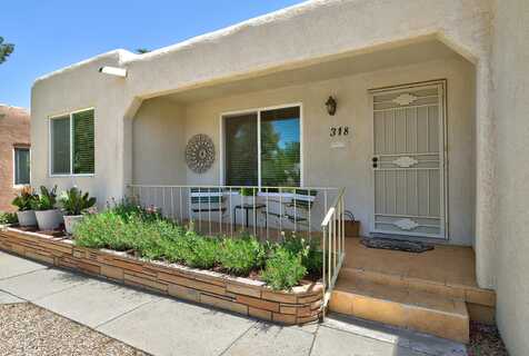 318 MANZANO Street NE, Albuquerque, NM 87108