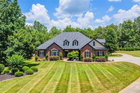 1025 Paradise Park Road, Cornelia, GA 30531