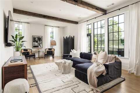77 Delmont Drive, Atlanta, GA 30305