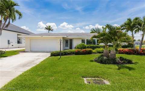 5609 De Soto Court, Cape Coral, FL 33904