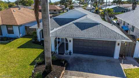 754 105th Avenue N, Naples, FL 34108