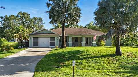 2706 47th Street W, Lehigh Acres, FL 33971