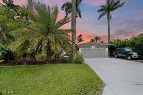 1370 Illinois Drive, Naples, FL 34103