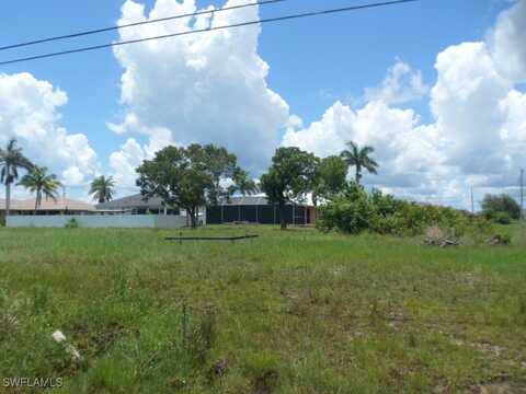2847 Embers Parkway W, Cape Coral, FL 33993