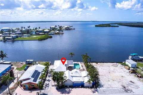 4741/4743 Pine Island Road NW, Matlacha, FL 33993