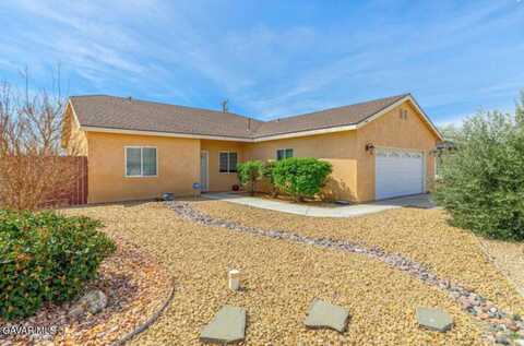 8400 Dogwood Avenue, California City, CA 93505