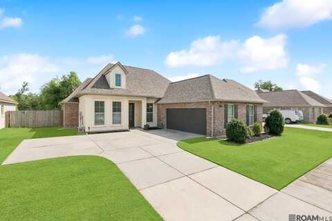 620 Lakehaven Dr, Gonzales, LA 70737